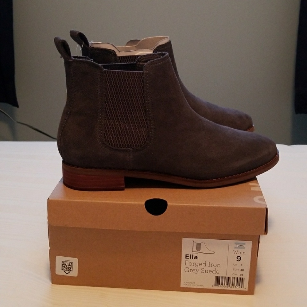 Ankle boots